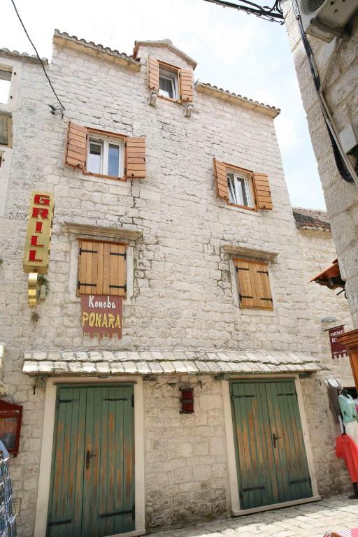Rooms Beljan Trogir Exterior photo